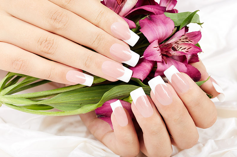 LinkNow Media Gele and Acrylic Nails